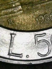 500 LIRE 1986 ERRORE - FRATTURA DI CONIO SULLA L DEL VALORE AL ROVESCIO [Y434]