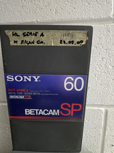 Videocassetta betacam con - con, su