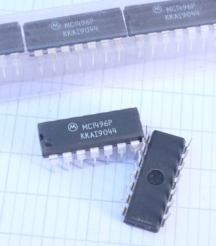 Motorola mc1496p circuit - motorola,