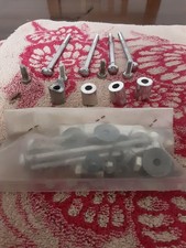 Kit Bulloni e Distanziali per
