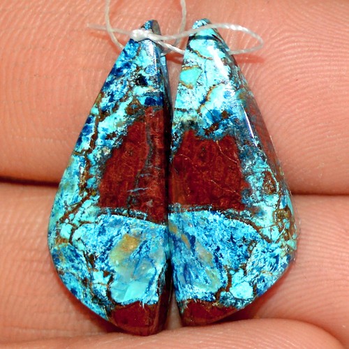 Natural azurite - 20,