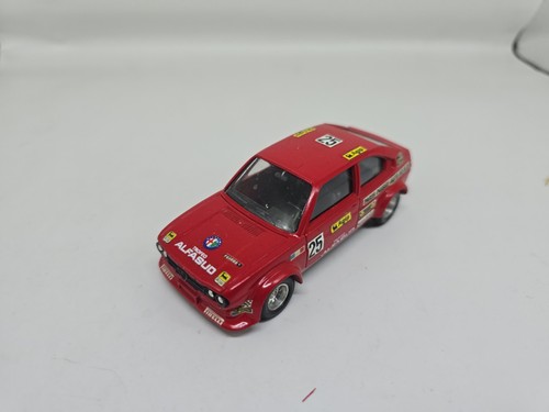 Macchinina solido alfa romeo - alfa,