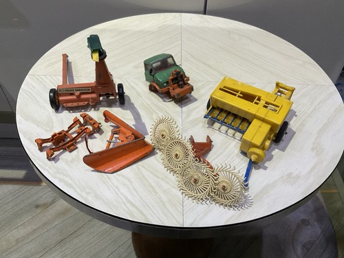 Die cast plastic farm - &,