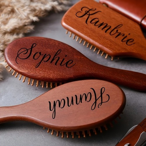 Spazzola per capelli - in, legno