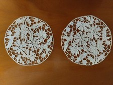  N. 2 BELLISSIMI CENTRINI TONDI  - LAVORAZIONE PUNTO AGO  VENEZIA - CM 14