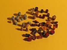 LOTTO DI 50pz CASSETTE FRUTTA,MERCATO,SACCHI,BIDONI sc.HO 1:87 (SB18)