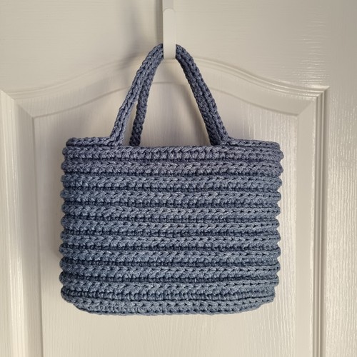 Borsa all uncinetto fatta - , all'uncinetto