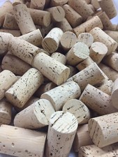 Tappi di sughero nuovi per il bricolage, la decorazione e l’hobbistica
