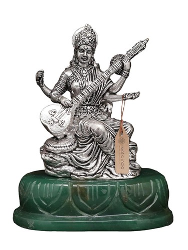 Statua della dea - saraswati, in