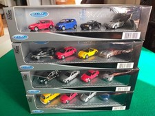 WELLY – LOTTO di 4 SET AUTO 1:87 – 16 modelli: PORSCHE/AUDI/MERCEDES/MUSTANG/BMW