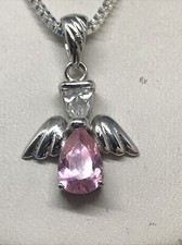 COLLANA IN ARGENTO CON ANGIOLETTO IN ZIRCONI COLORATI E ALI IN ARGENTO NEO MAMMA