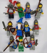 11 MINIFIGURE LEGO CASTELLO /