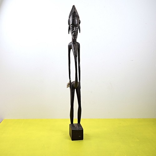 Scultura etnica intagliata nel - intagliata,