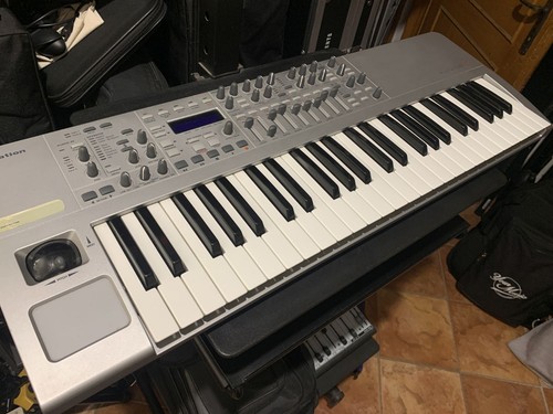 Novation station synth - x-station,