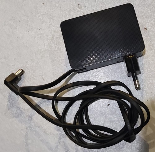 Alimentatore modello - alimentatore,