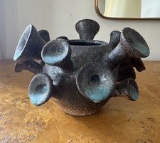 Vaso scultura Antonietta Faragallah Chahan Minassian