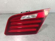 7306164 Right Tail Light for