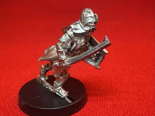 Uruk hai scout con - spada, e