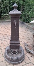 Fontana in ghisa (Prezzo: 300 Euro)