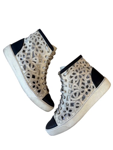 Chanel camélia high top - chanel,