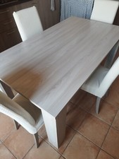 Tavolo da cucina allungabile + 4 Sedie