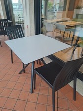 Vendo set tavoli e sedie –