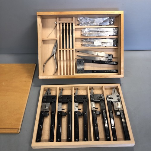 Vecchia pinza per rivetti - , a
