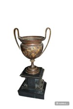 Coppia di vasi in metallo tipo