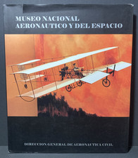 SIGNED Museo National