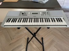 Yamaha YPT-360 Tastiera Digitale  + Supporto a X + Imballo Originale