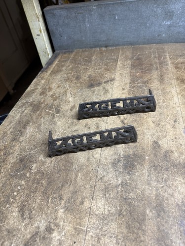 Coppia emblemi stufa - , sala