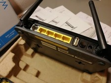 NETGEAR DGN2200 N300 Wireless DSL Modem Router wi fi wifi usb