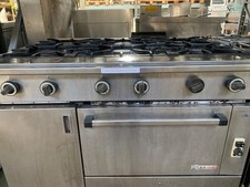 cucina industriale a 6 fuochi