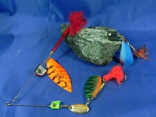 3 cucchiaini 2 Blue Fox (21gr e 13gr) + 1 Abu Morrums 18gr pesca spinning A72