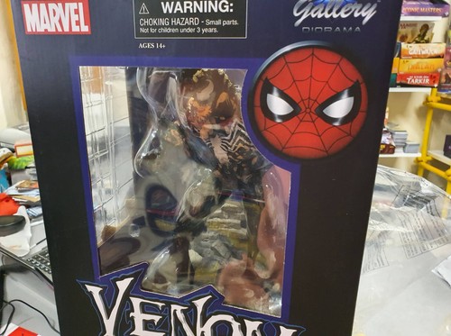 Venom gallery diorama - -,