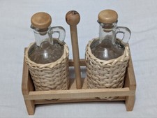 OLIERA ACETIERA AMPOLLE ACETO OLIO VETRO CON VASSOIO LEGNO VINTAGE!! h 16,5 cm