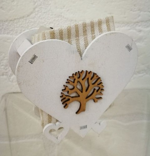 Scatola cuore legno