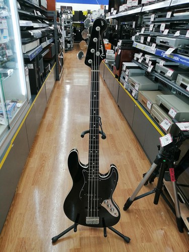 Basso elettrico modello