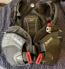 MARES BLACKA ND BLUE VECTOR/