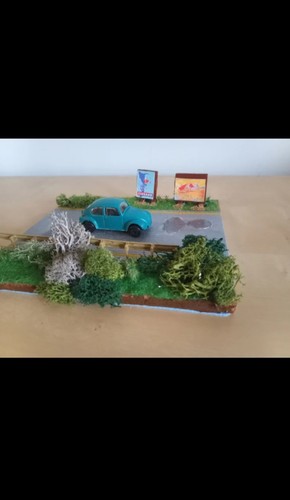 Diorama stradale con modellino - diorama,