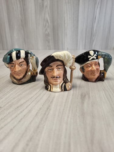 Royal doulton miniatura toby - royal,