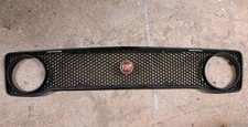 FIAT 128 RALLY MASCHERINA GRIGLIA FRONTALE  FRONT GRIL LOGO METALLICO COME NUOVO