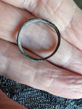 Eccezionale anello in bronzo