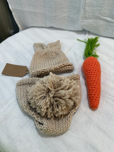 Cappello carota con bretelle - con,
