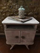 Mobiletto bianco panna vintage in legno due ante mobile multiuso Shabby Chic