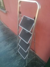 SCALA Domestica   IN ALLUMINIO 4 GRADINI LEGGERA ANTISCIVOLO PORTAOGGETTI nuova