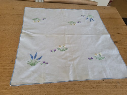 Vintage embroidered tablecloth - embroidered,