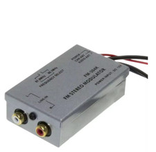 Modulatore Fm universale Stereo Mp3 Auto Antenna  autoradio Con ch Aux Adapter