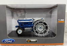 UNIVERSAL HOBBIES 1:32 - FORD