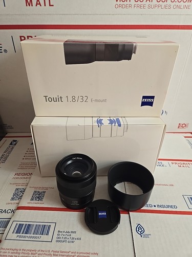 Zeiss touit 1 8 - 32, mm